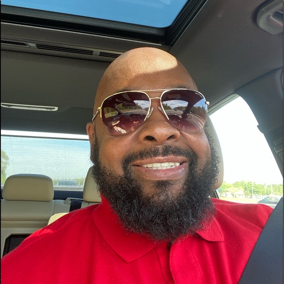 Meet your Posher, Dave - Picture 1 of 1